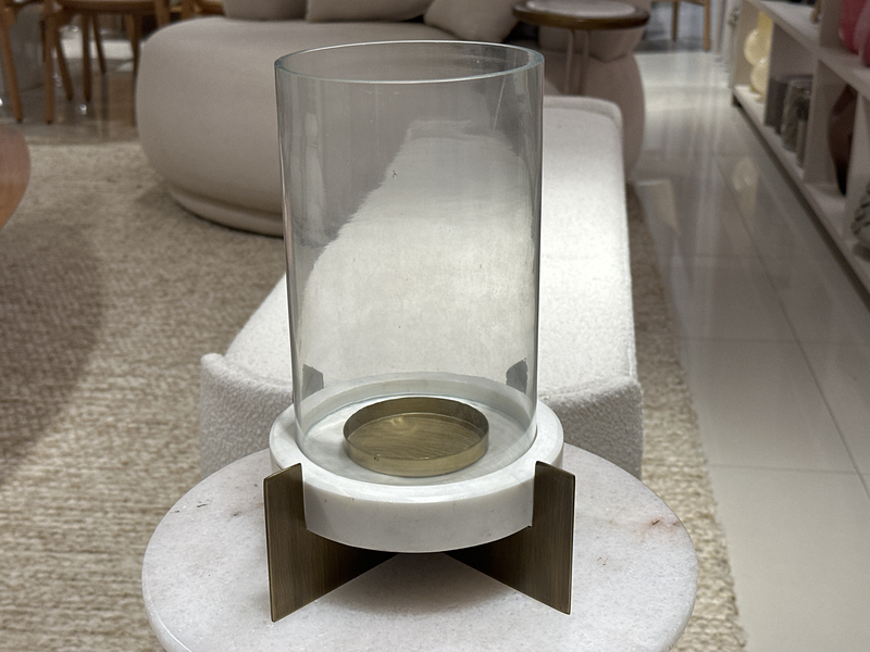 LUCATTI CASTICAL EM METAL, MARMORE E VID