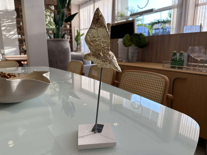 AILTON DESIGNER PASSARO NA BASE COMPRIDA DOURADO G -